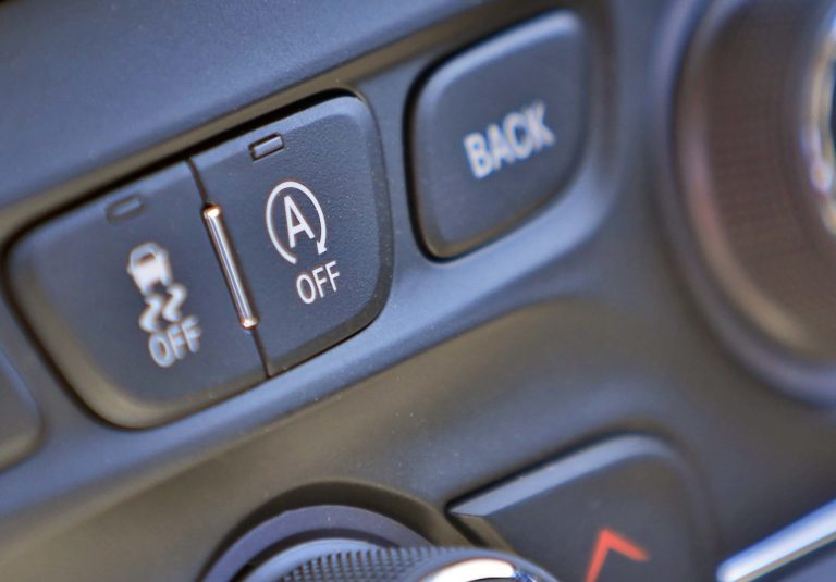 3 ragioni per cui stanno tornando i pulsanti fisici nelle auto